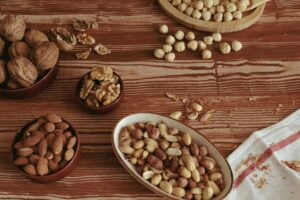 ALIMENTOS QUE AYUDAN AL ÁCIDO ÚRICO ALTO