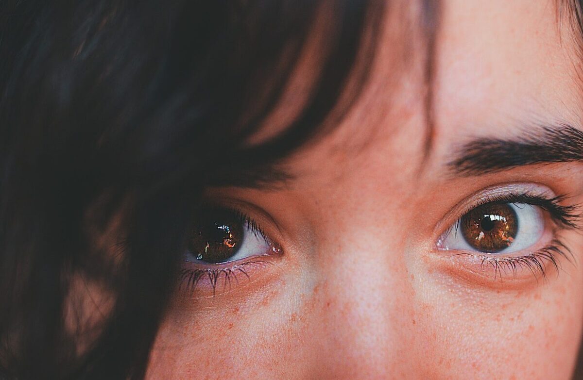 ¿Quién puede padecer una Miastenia Gravis?