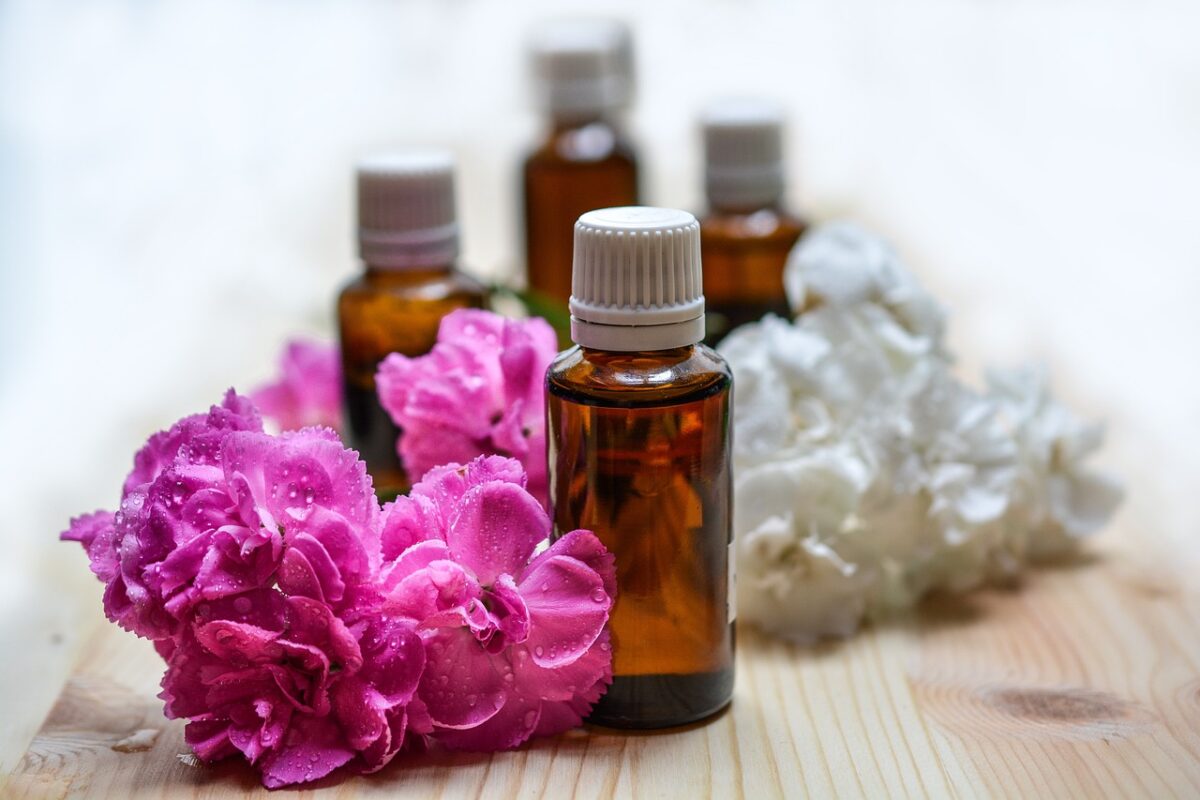 ACEITES ESENCIALES » Lista, usos, beneficios y propiedades