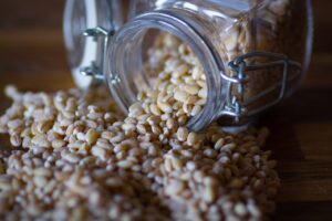 ¿LA ESPELTA CONTIENE GLUTEN?