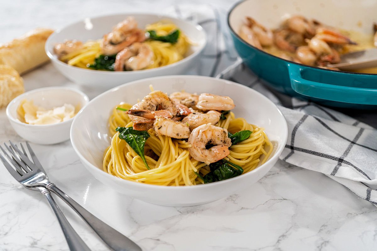 Pasta con Camarones al Ajillo