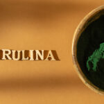 Cómo tomar Espirulina » Líquida, Tabletas y en Polvo. Foto por Envato.