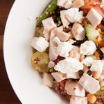 QUINOA » Usos, Propiedades, Beneficios en la Salud y Recetas chickpea and quinoa salad with diced chicken and goat cheese