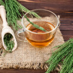 Infusión de Cola de Caballo. Foto por Envato.