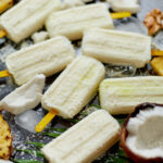 COCO » Beneficios, Propiedades, Calorías y Formas de Consumirlo Postres y refrescos con coco. Foto por Envato.