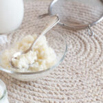 KÉFIR » Beneficios, Propiedades y Contraindicaciones Peligros del Kéfir. Foto por Envato.