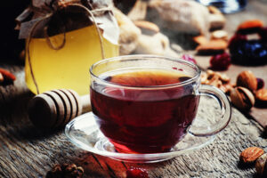 Té Verde, Té Negro y Té Rojo. Foto por Envato.