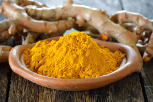 Usos de la Cúrcuma. Foto por Envato.