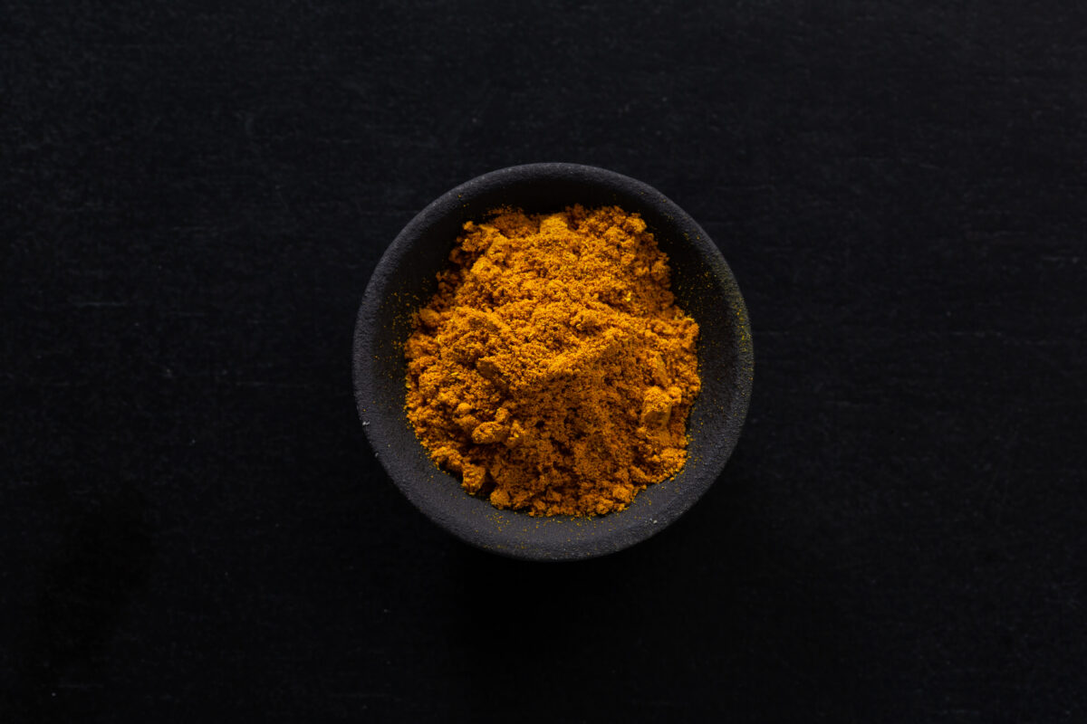 Beneficios de la cúrcuma. Foto por Envato.