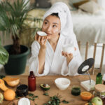 COCO » Beneficios, Propiedades, Calorías y Formas de Consumirlo Mascarilla de Coco. Foto por Envato.