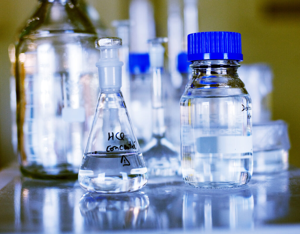 Función del Ácido Clorhídrico. Foto por Envato.