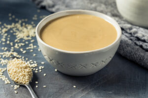 Usos del Tahini. Foto por Envato.
