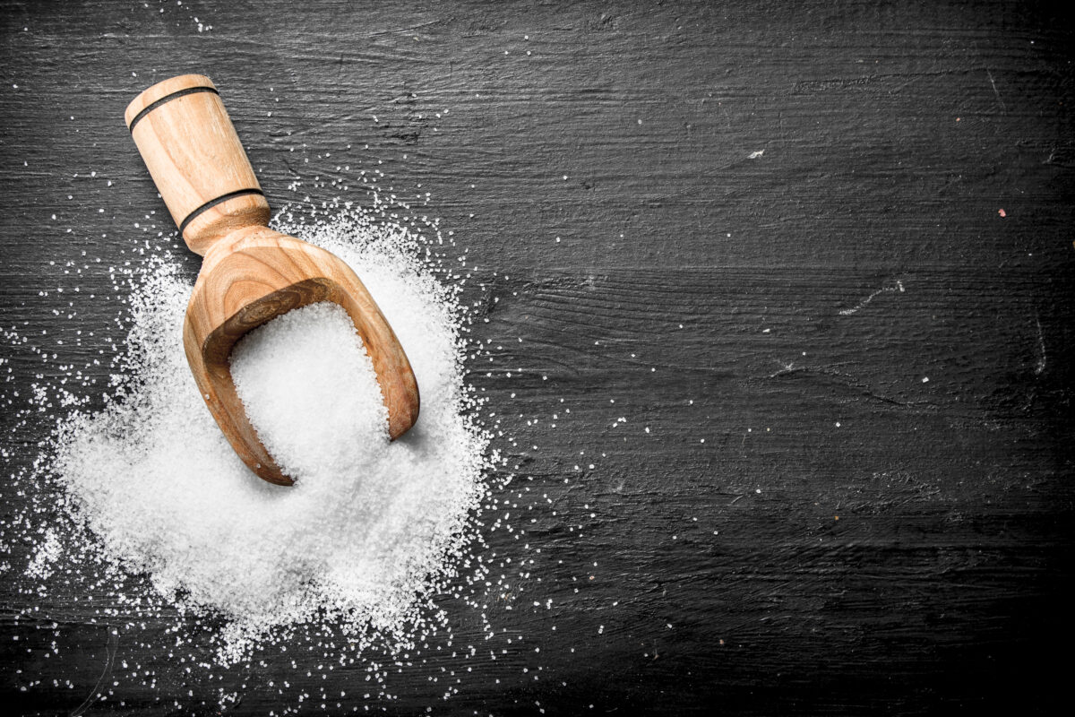 Contraindicaciones del Consumo de Sal. Foto por Envato.