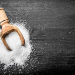 SAL » Propiedades, Usos y Contraindicaciones Contraindicaciones del Consumo de Sal. Foto por Envato.